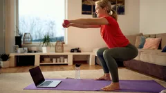 Knäböjstest efter 50: Så många knäböj visar hur stark du är