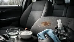 Så rengör du bilens textilsäten hemma utan vattenringar