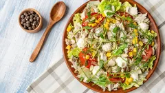 Du kan inte slita dig: den godaste salladen med salladskål på 10 minuter